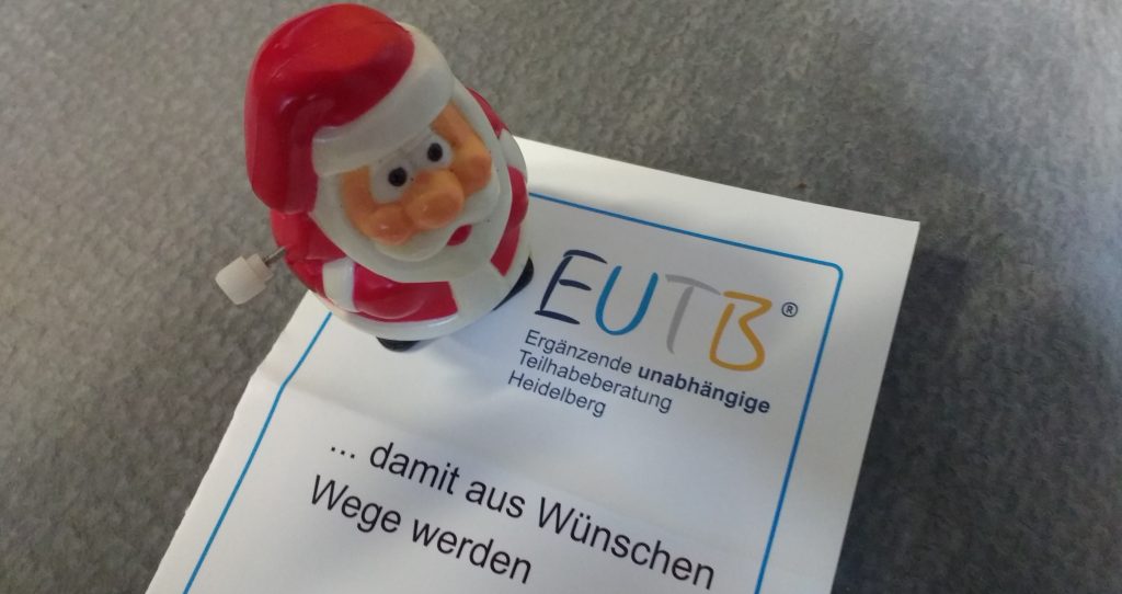 EUTB Flyer mit einer Weihnachtsmann-Figur