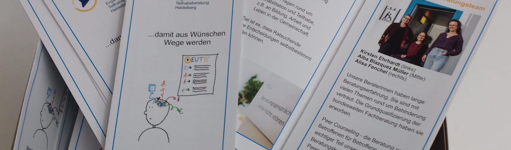 Kiste-mit-neuen-Flyern.jpg Kiste-mit-neuen-Flyern.jpg